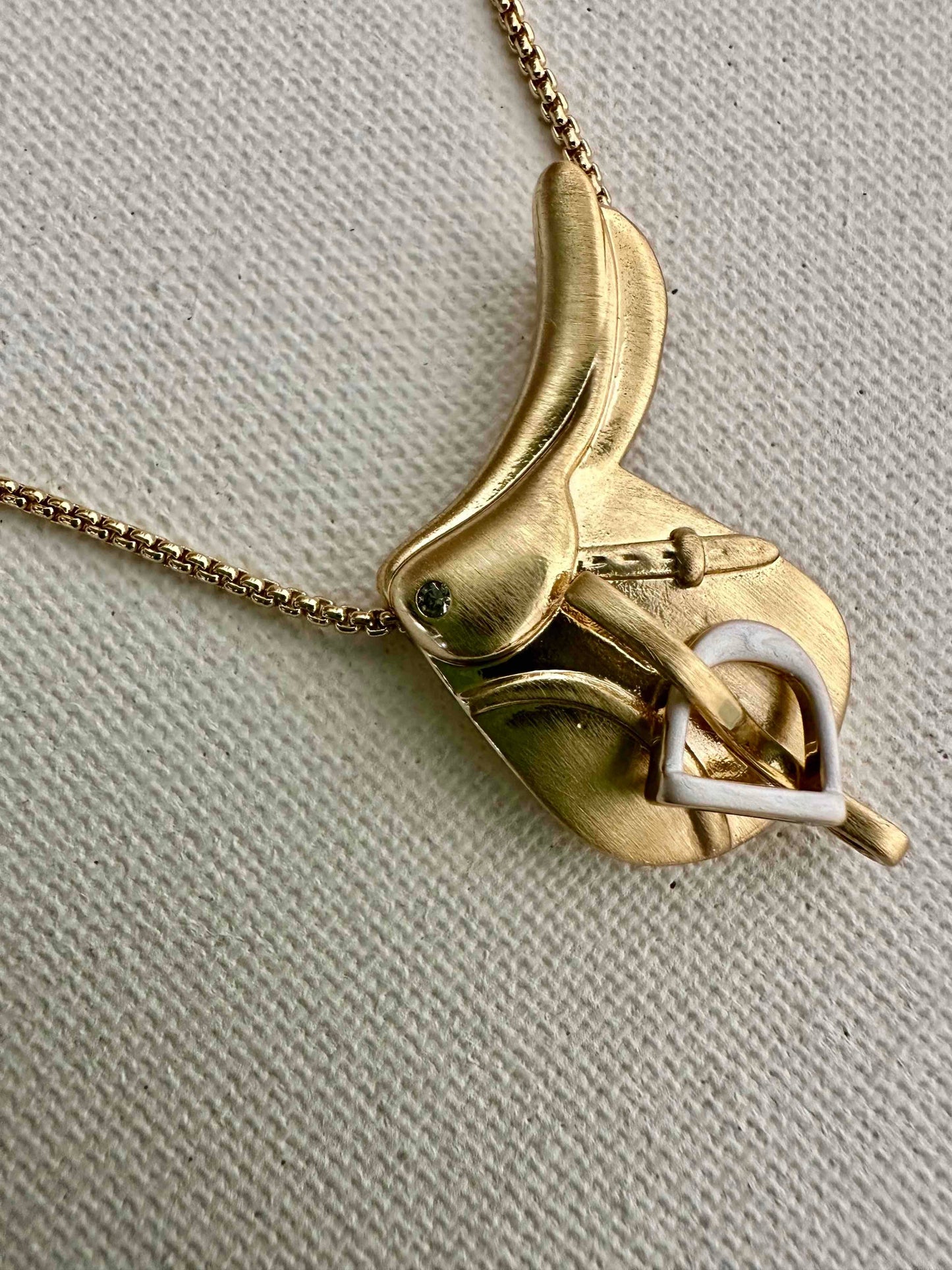 English Saddle Necklace Jewelry