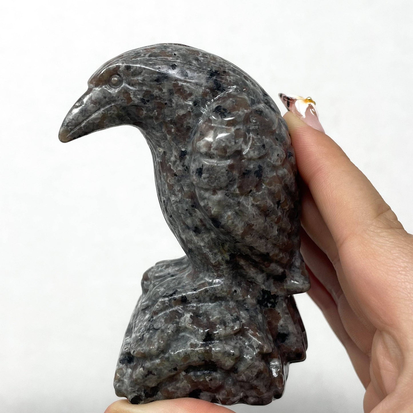 Yooperlite Raven Carving