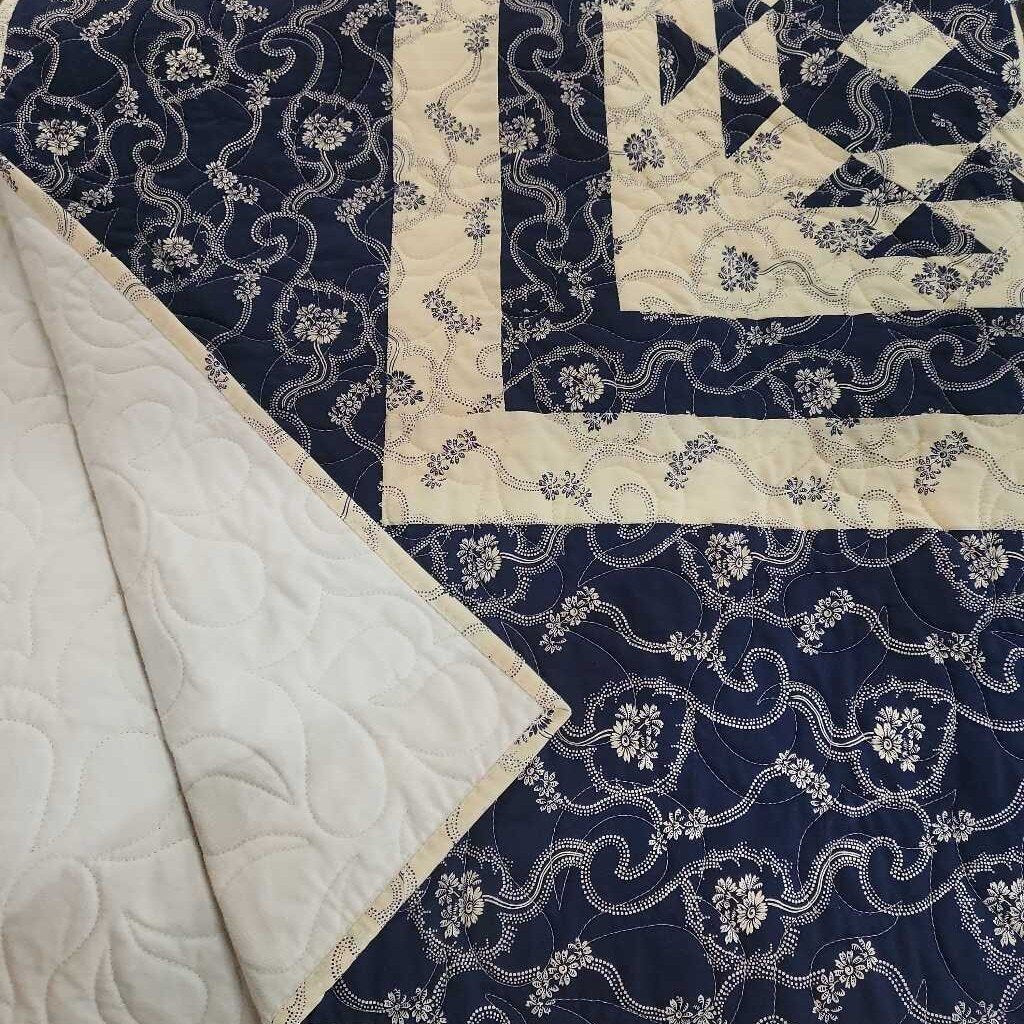 Navy/ Cream Quilt - HC