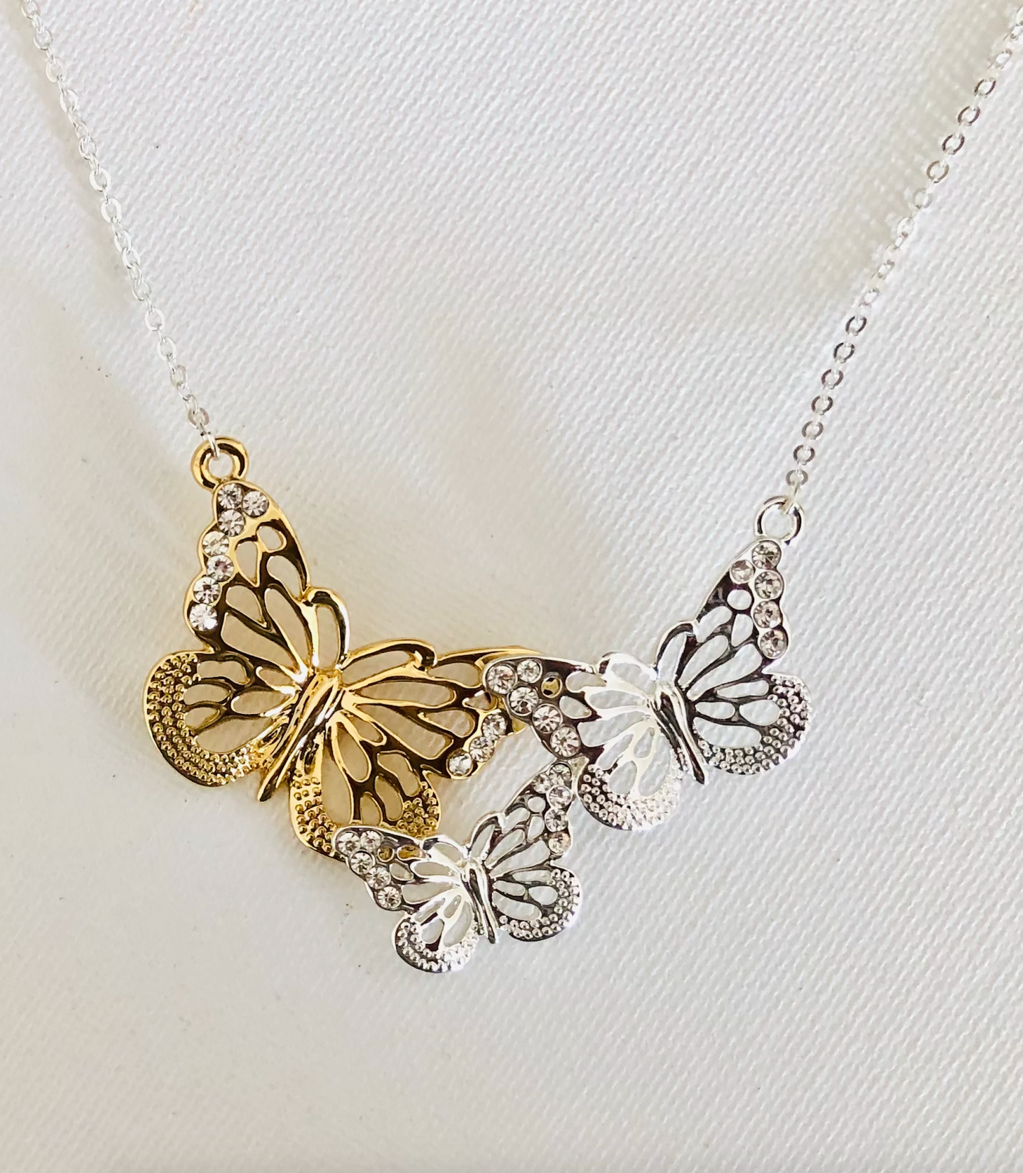 Butterflies Necklace in BOX/ Jewelry